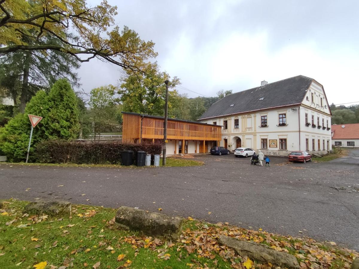 Apartment Ve Mlyne Teplice nad Metují Eksteriør billede