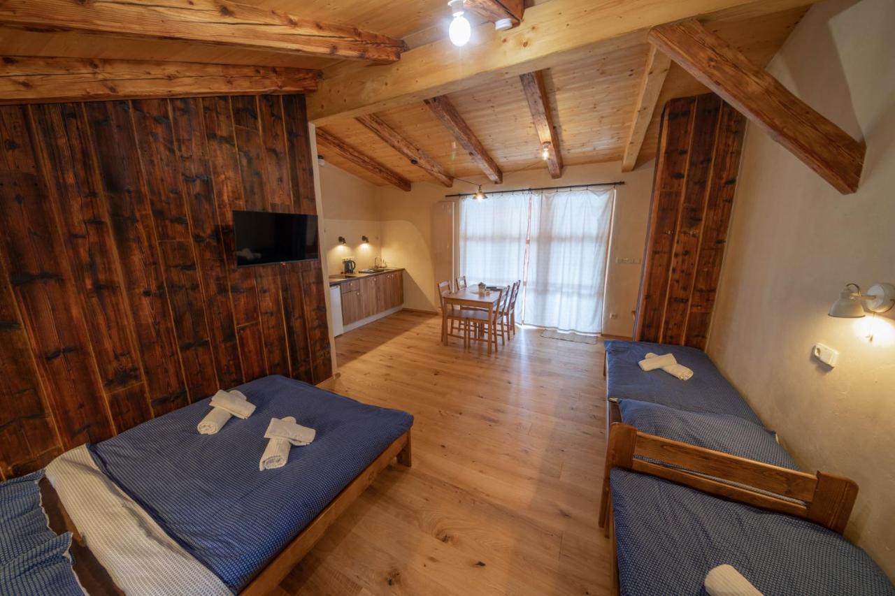 Apartment Ve Mlyne Teplice nad Metují Eksteriør billede