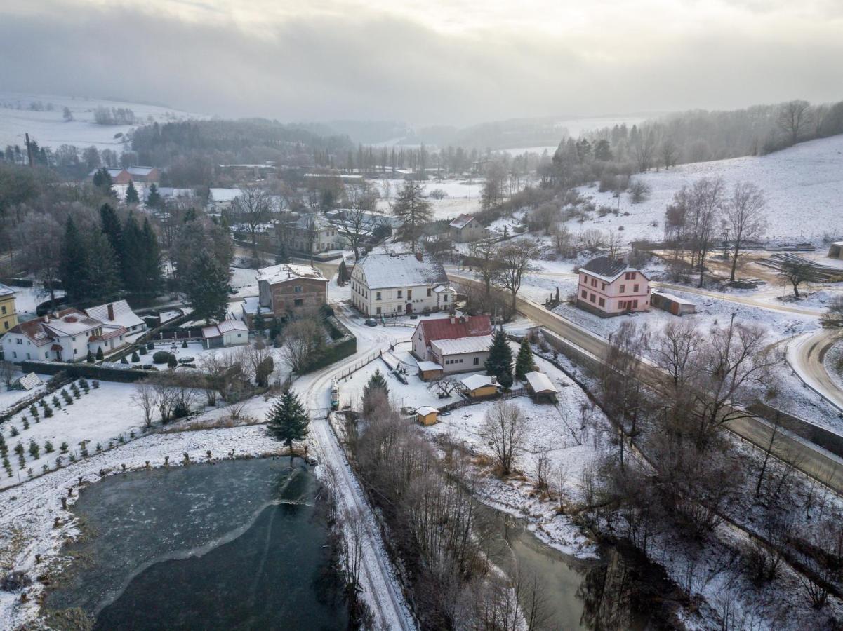 Apartment Ve Mlyne Teplice nad Metují Eksteriør billede