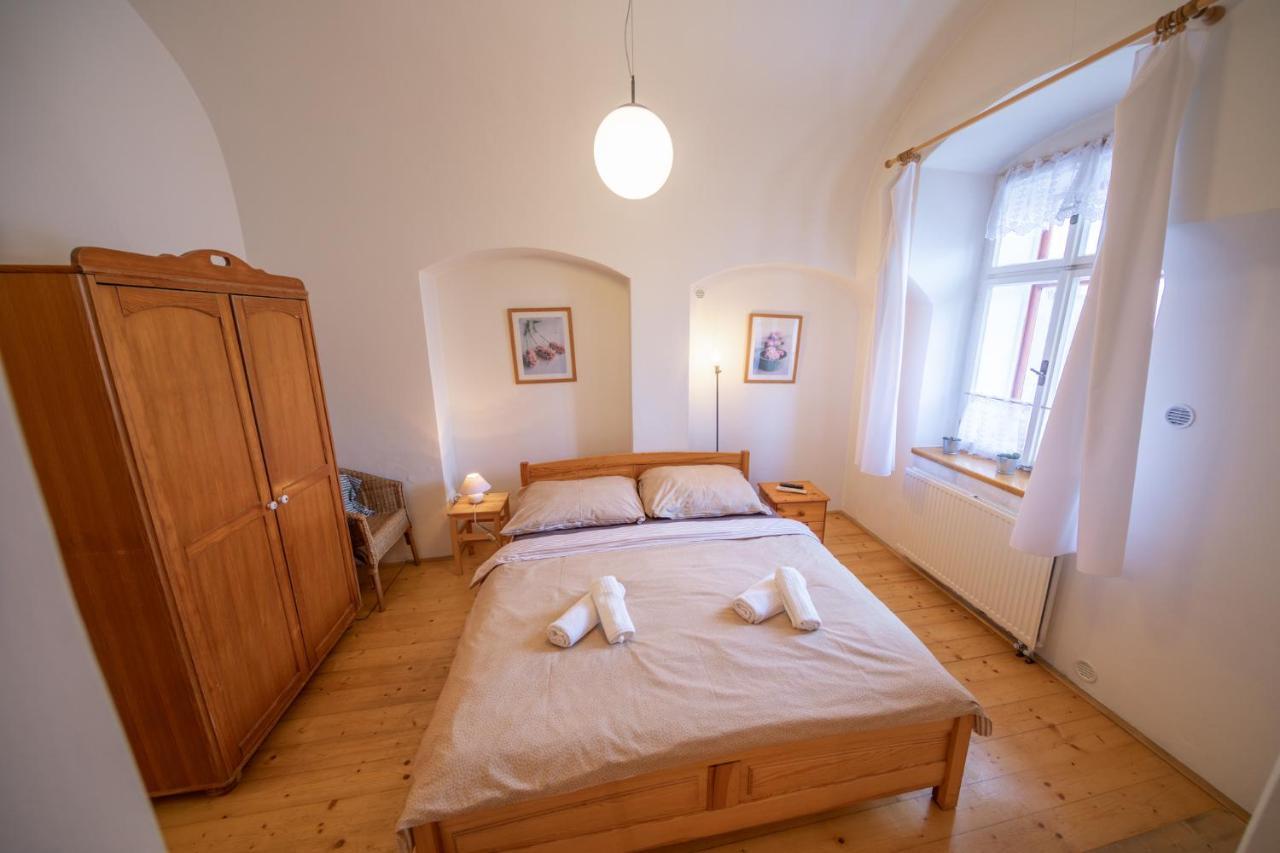 Apartment Ve Mlyne Teplice nad Metují Eksteriør billede