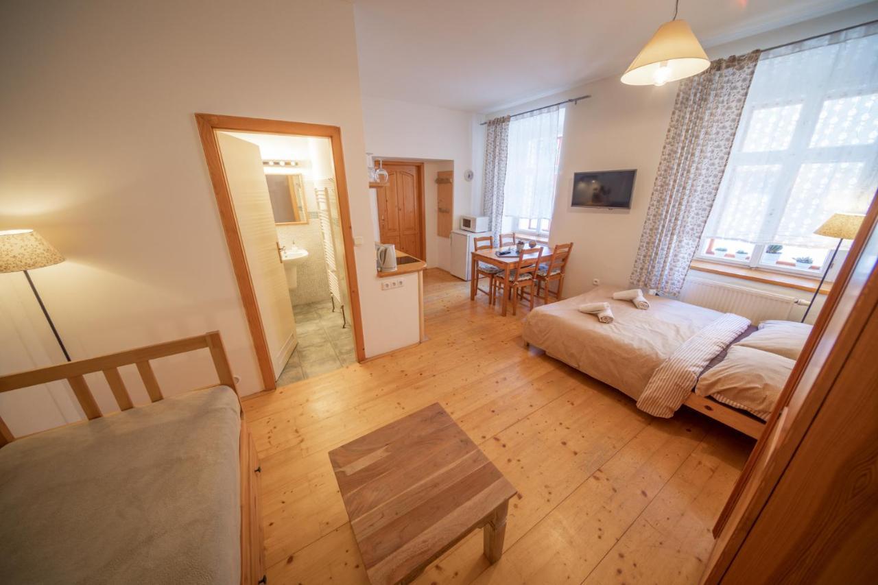 Apartment Ve Mlyne Teplice nad Metují Eksteriør billede