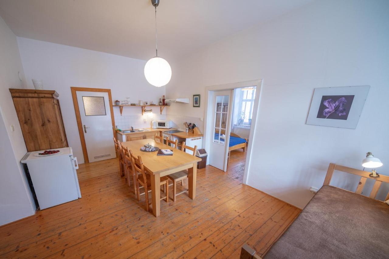 Apartment Ve Mlyne Teplice nad Metují Eksteriør billede