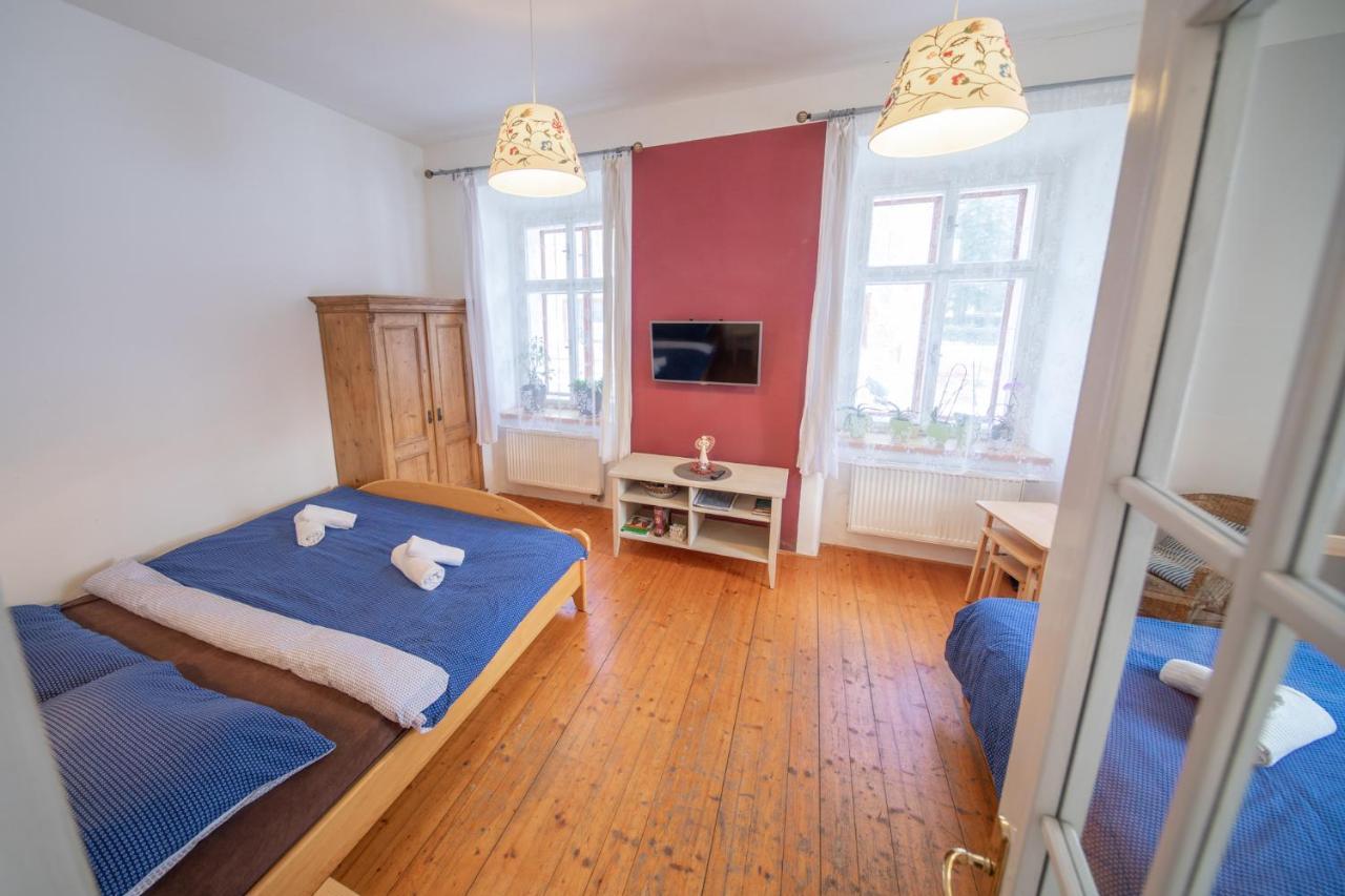 Apartment Ve Mlyne Teplice nad Metují Eksteriør billede