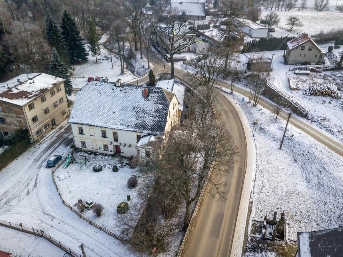 Apartment Ve Mlyne Teplice nad Metují Eksteriør billede