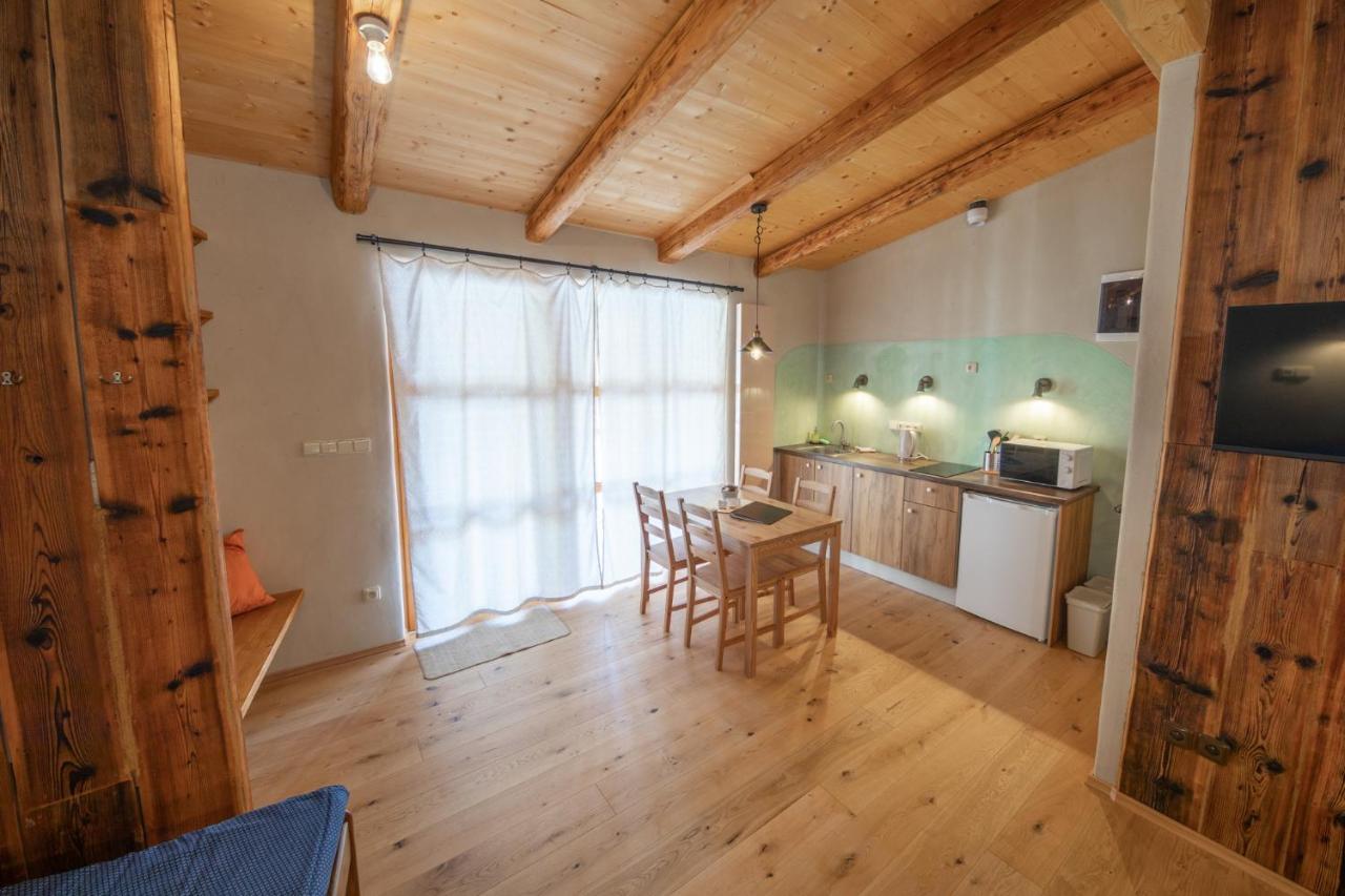 Apartment Ve Mlyne Teplice nad Metují Eksteriør billede