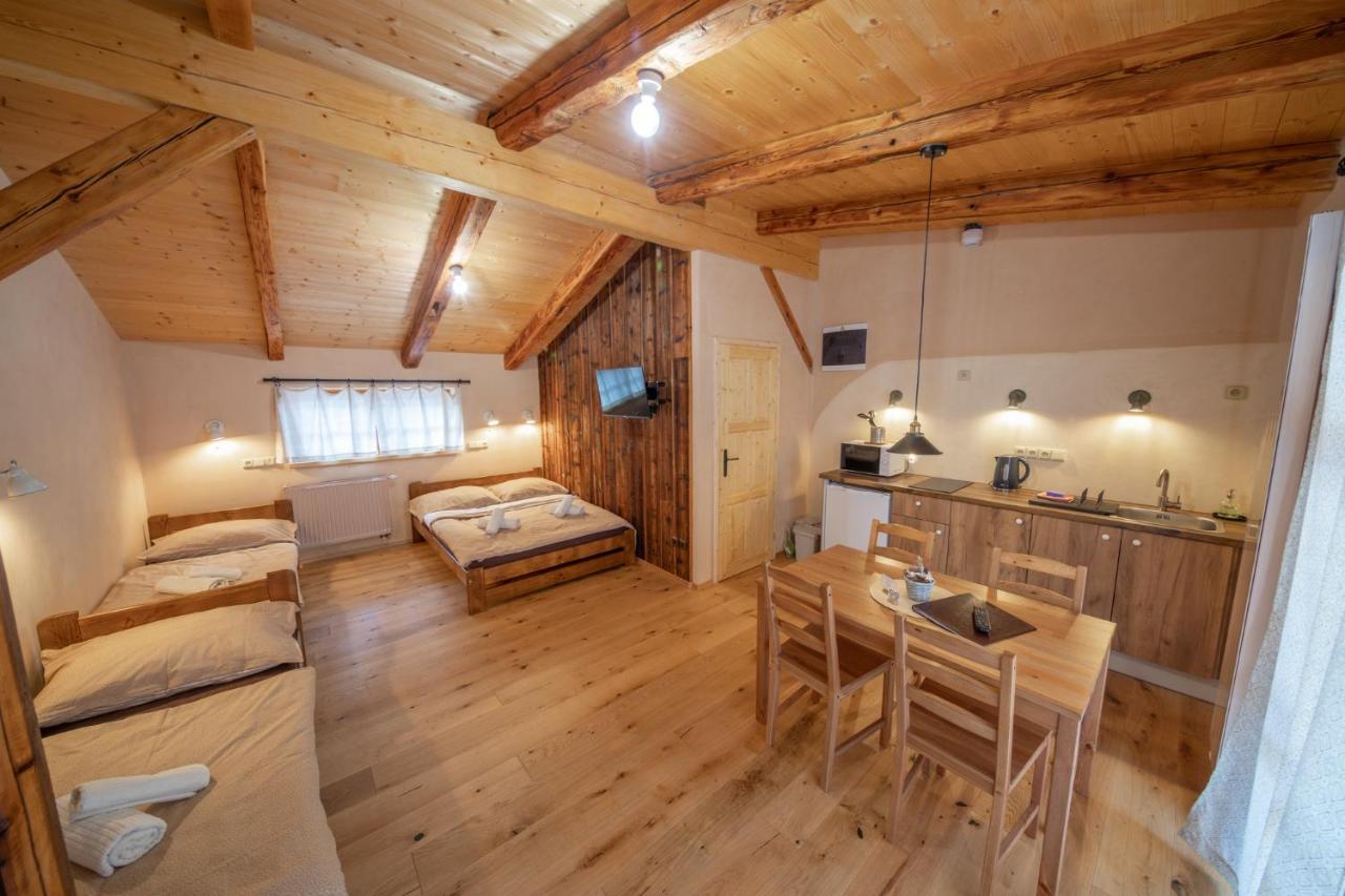 Apartment Ve Mlyne Teplice nad Metují Eksteriør billede