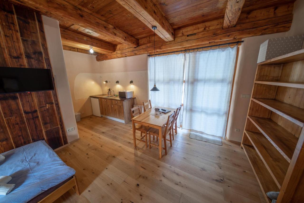 Apartment Ve Mlyne Teplice nad Metují Eksteriør billede